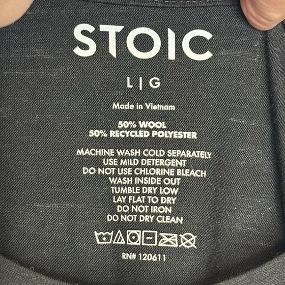 STOIC Men's Lightweight Black Crewneck Baselayer Top Large - Picture 2 of 6